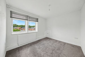 Masefield Avenue Holmewood